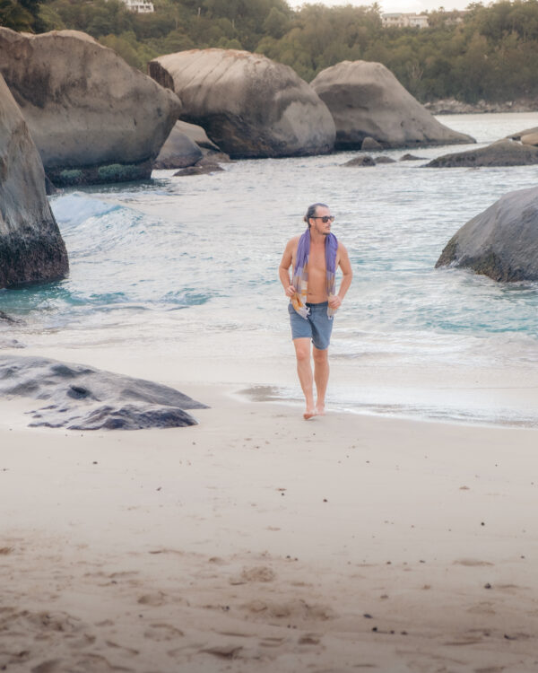 Arzi Seychelles Beach Towels - The Cosmoledo (Purple with Yellow - Him Machbee