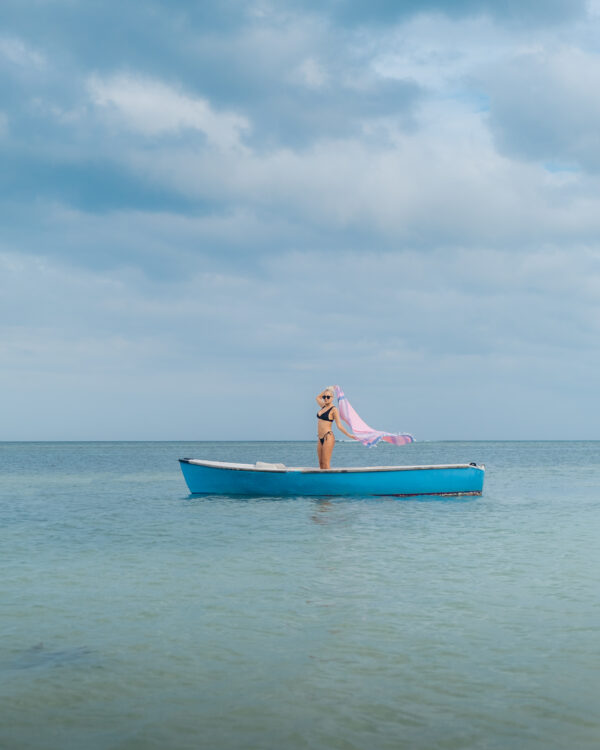 Arzi Seychelles Beach Towels - The Cosmoledo (Pink) - Boat